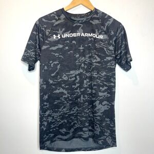 Under Armour Camo TShirt Heat Gear Short Sleeve Men's Small